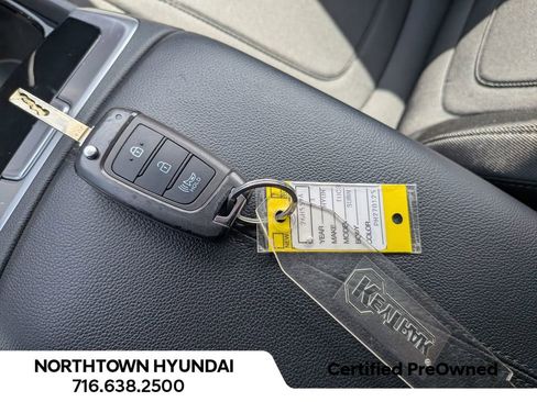 Used 2023 Hyundai Tucson SE image 20