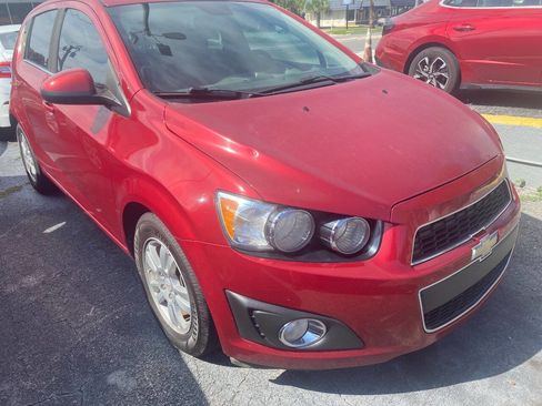 Used 2012 Chevrolet Sonic LT image 2