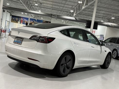Used 2020 Tesla Model 3 Standard Range Plus image 15