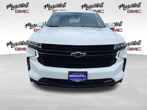 Used 2023 Chevrolet Suburban RST AWD/4WD image 2