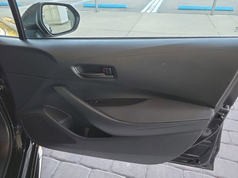 Certified 2025 Toyota Corolla LE image 29