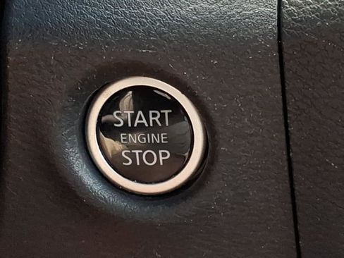 Used 2022 Nissan Frontier SV RWD image 37