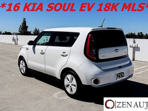 Used 2016 Kia Soul EV FWD image 6