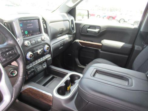 Used 2020 GMC Sierra 1500 Elevation w/ Elevation Value Package AWD/4WD image 18
