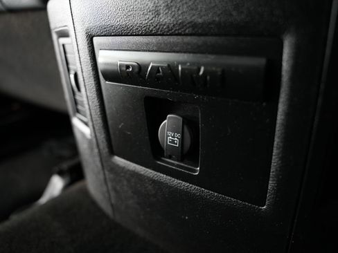 Used 2018 RAM 1500 Lone Star image 41