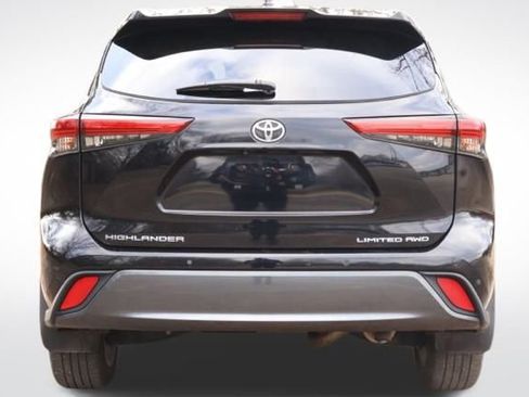Used 2020 Toyota Highlander Limited image 26