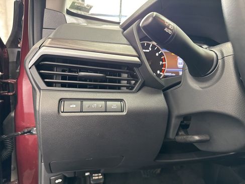 Used 2025 Nissan Altima 2.5 SV image 30