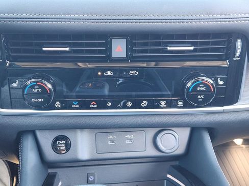 New 2026 Nissan Rogue Platinum w/ Platinum Premium Package AWD/4WD image 14