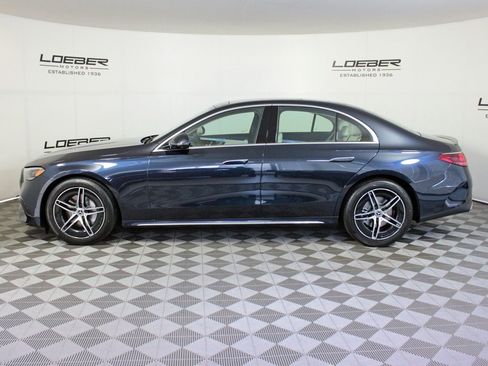 New 2026 Mercedes-Benz E 350 4MATIC Sedan image 2