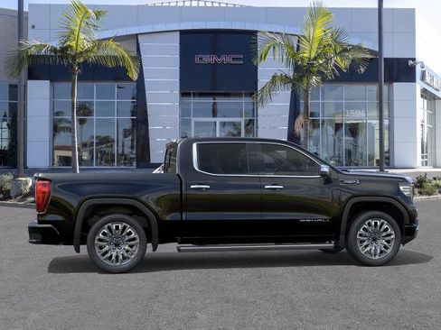 New 2026 GMC Sierra 1500 Denali Ultimate w/ LPO, Black Badging Package AWD/4WD image 5