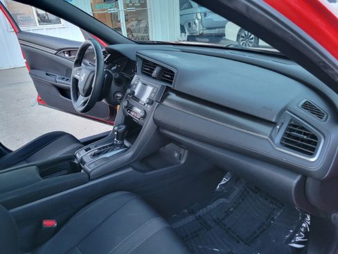 Used 2018 Honda Civic Sport image 23
