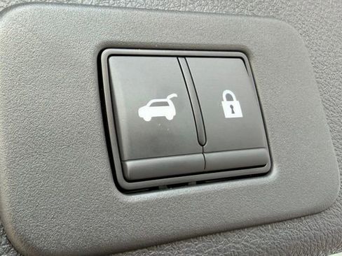 Certified 2026 Nissan Murano Platinum w/ Cargo Package AWD/4WD image 40