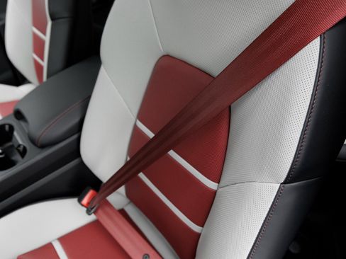 New 2026 Porsche Cayenne S image 16