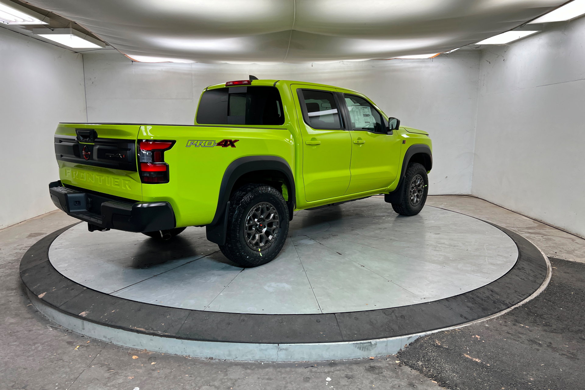 New 2026 Nissan Frontier PRO-4X w/ Pro-4x Convenience Package AWD/4WD image 5