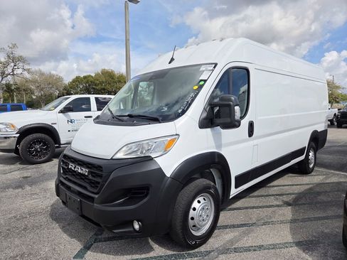 Used 2023 RAM ProMaster 3500 w/ Driver Convenience Group image 3