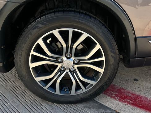 Used 2016 Mitsubishi Outlander SEL image 9