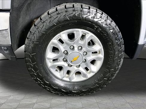 Certified 2024 Chevrolet Silverado 2500 LTZ w/ LTZ Plus Package AWD/4WD image 30