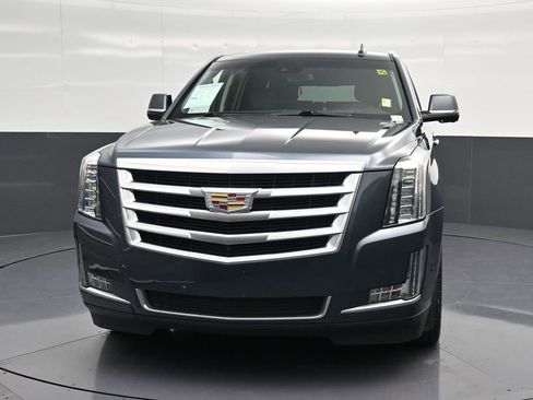Used 2019 Cadillac Escalade Luxury RWD image 6