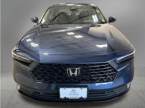 Certified 2025 Honda Accord Touring image 10