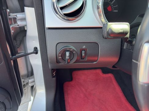 Used 2005 Ford Mustang GT RWD image 10
