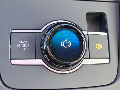 New 2026 Volkswagen Tiguan SE image 8