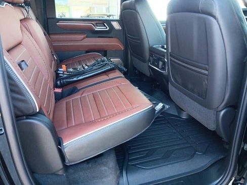 New 2026 GMC Sierra 2500 Denali Ultimate w/ LPO, Black Badging Package AWD/4WD image 15