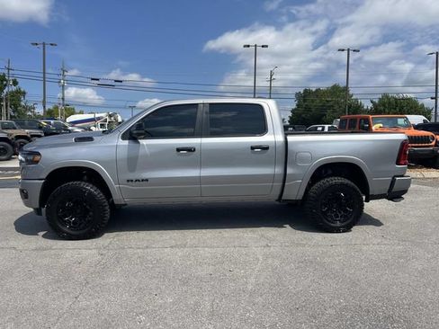 Used 2025 RAM 1500 Big Horn AWD/4WD image 7