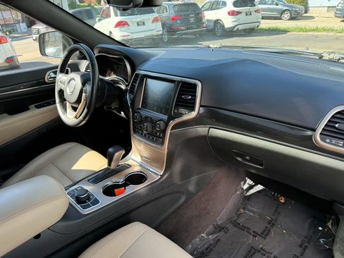 Used 2016 Jeep Grand Cherokee Limited 75th Anniversary AWD/4WD image 14