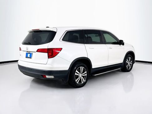 Used 2017 Honda Pilot EX image 7