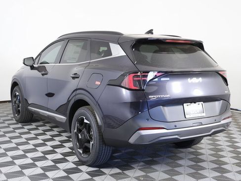 New 2026 Kia Sportage EX w/ EX Panorama Roof Package image 5