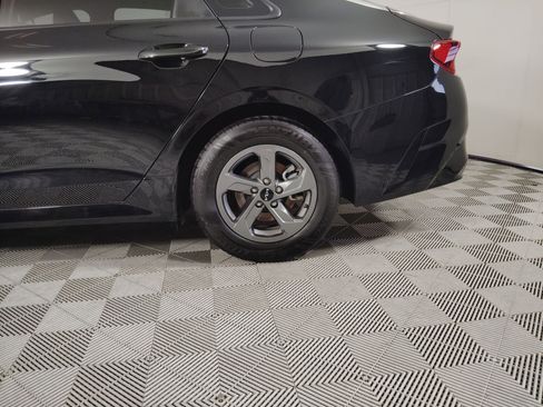 Used 2023 Kia K5 LXS image 11