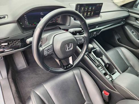 Used 2024 Honda Accord EX-L image 2