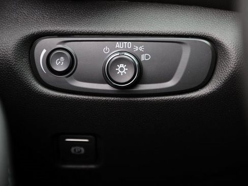 Used 2025 Chevrolet Blazer LT w/ Midnight/Sport Edition image 18