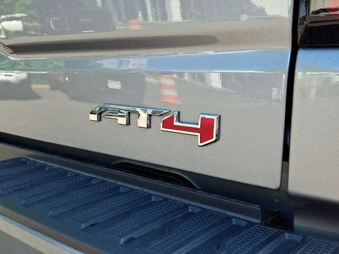 Used 2024 GMC Sierra 1500 AT4 w/ Technology Package AWD/4WD image 33