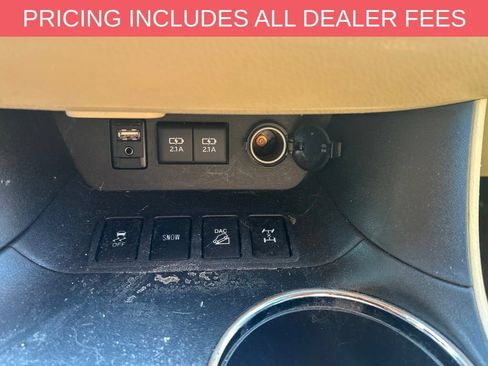 Used 2017 Toyota Highlander Limited Platinum AWD/4WD image 10