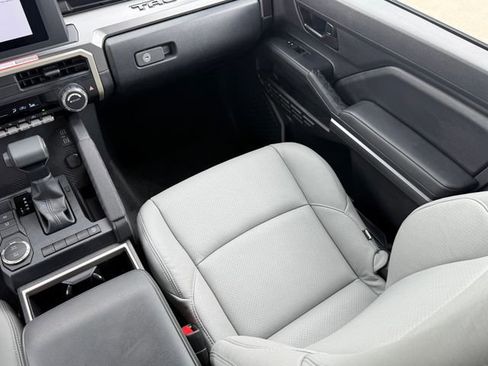 Used 2025 Toyota Tacoma SR5 RWD image 26