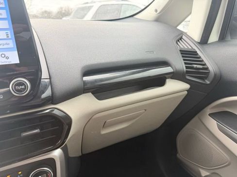 Used 2019 Ford EcoSport Titanium image 18