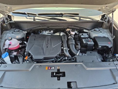 Used 2025 Hyundai Santa Fe SEL FWD image 36