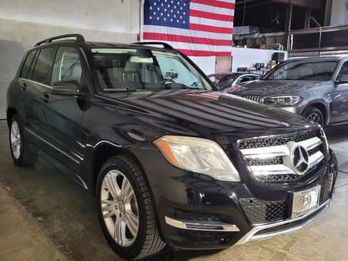 Used 2015 Mercedes-Benz GLK 350 4MATIC image 4