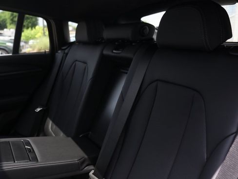 Used 2025 BMW X4 xDrive30i image 25