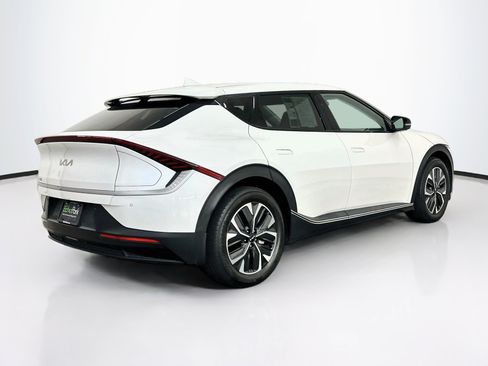 Used 2024 Kia EV6 Light AWD/4WD image 9