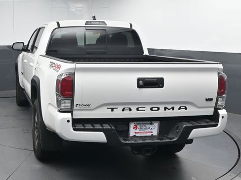 Certified 2021 Toyota Tacoma TRD Off-Road w/ Technology Package image 7