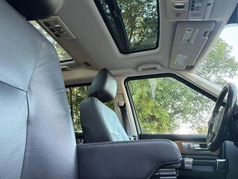 Used 2016 Land Rover LR4 HSE Silver Edition image 14