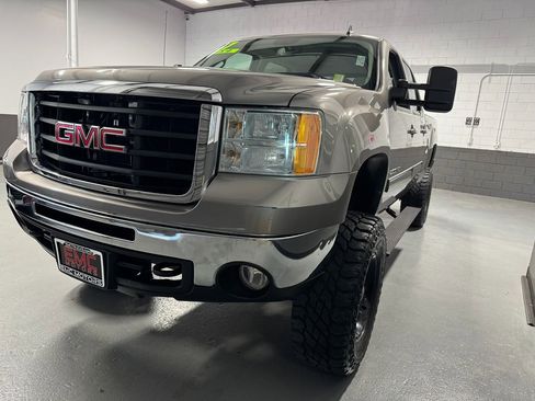 Used 2007 GMC Sierra 2500 SLT w/ Entertainment Package image 11