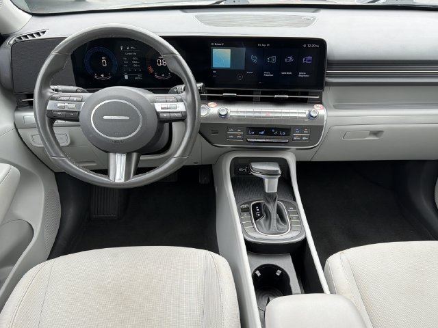 Used 2025 Hyundai Kona SEL AWD/4WD image 13