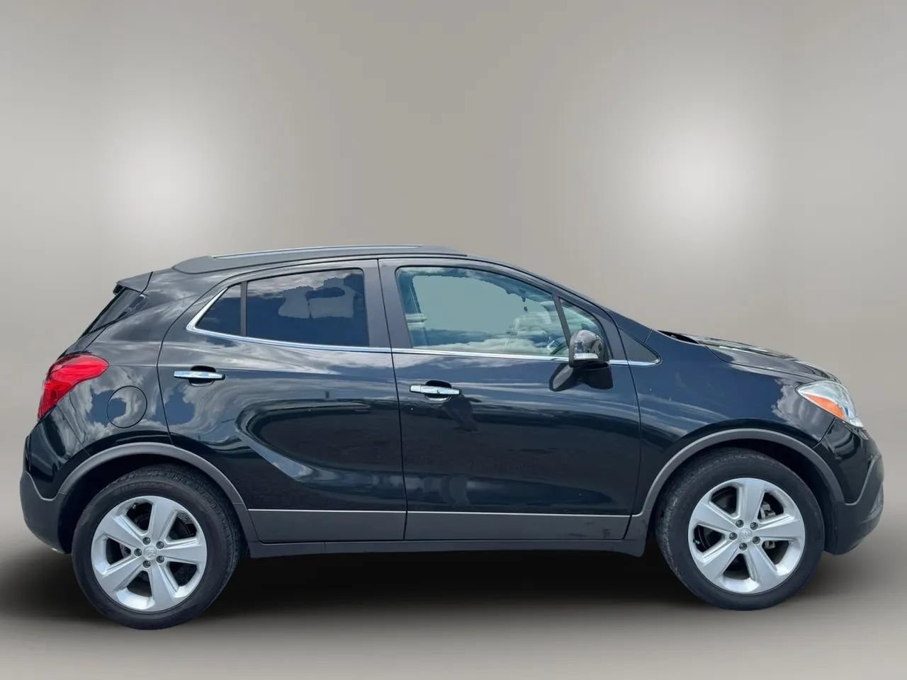 Used 2016 Buick Encore FWD image 5