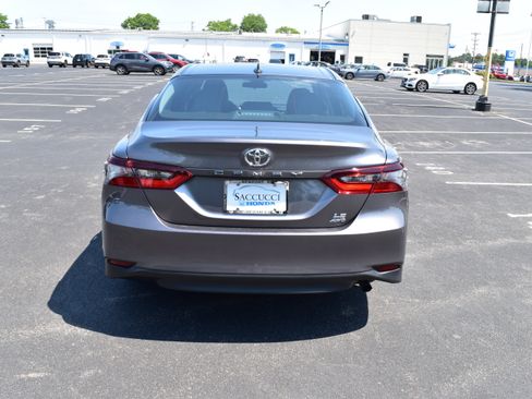 Used 2024 Toyota Camry LE AWD/4WD image 7