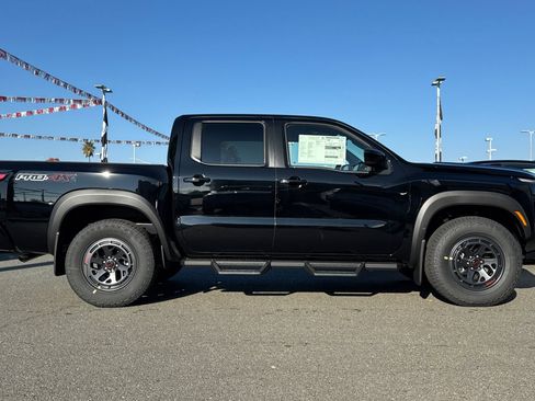 New 2026 Nissan Frontier PRO-4X w/ Tow Package image 3