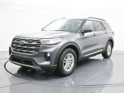 New 2025 Ford Explorer Active w/ Active Comfort Package