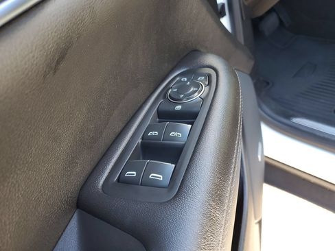 Used 2023 Cadillac XT5 Luxury FWD image 17